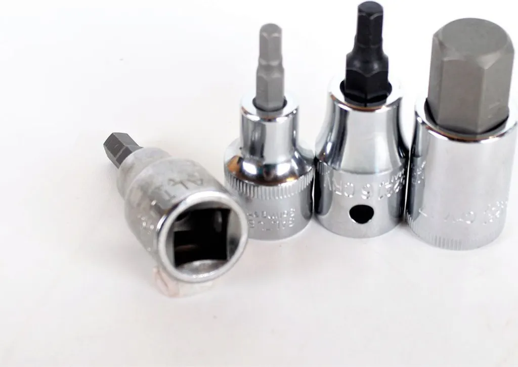 SALTUS 1/2" set di bussole esagonali 4 pezzi 5-17 mm 5221 Bussola esagonale