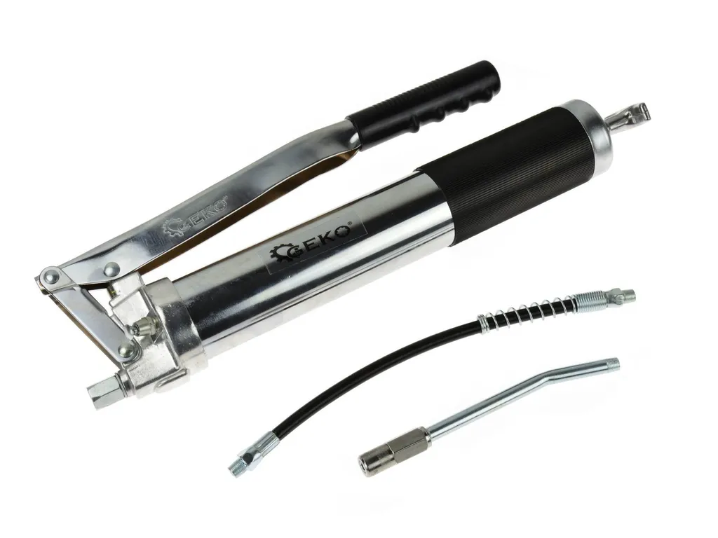 Pistolet à graisse 600 ml GEKO avec kit d'accessoires haute pression