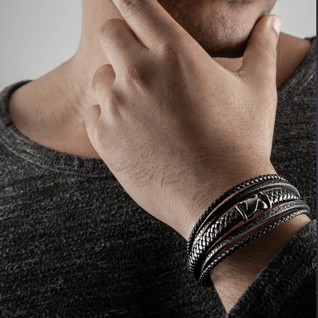 Idee Regalo Uomo: Bracciale SERASAR Flake in Pelle e Acciaio 17cm - 6