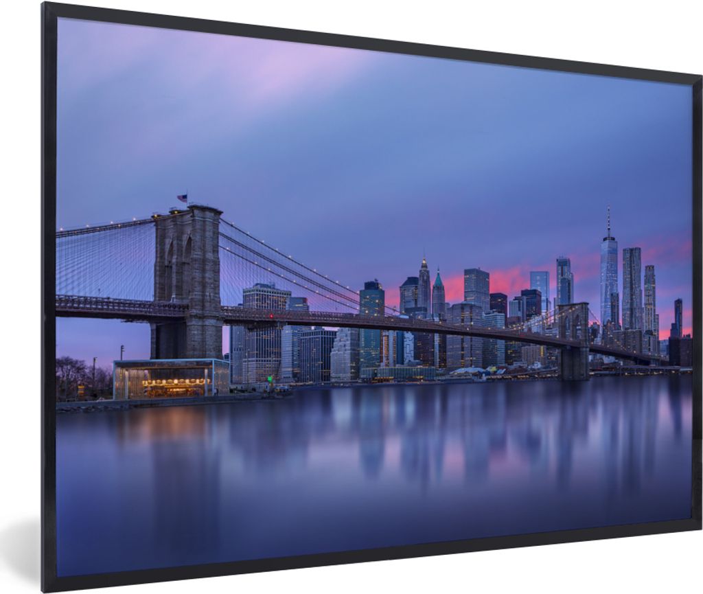 MuchoWow MuchoWow Gerahmtes Poster New York hinter der Brooklyn Bridge 90x60 cm - Poster mit zchwarzem Bilderrahmen - Fotorahmen - Foto-Plakat
