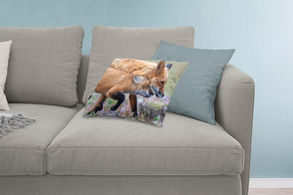 MuchoWow Zierkissen Sofakissen Wohnzimmer Dekokissen 60x40 cm Rotfuchs mit Jungtier - Kopfkissen - Polster mit Foto