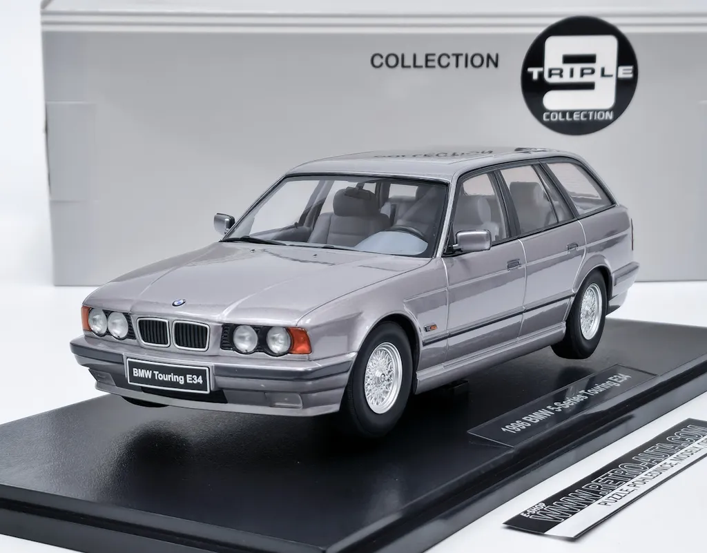 Voiture Miniature BMW Série 5 Touring E34 1996 Argentée à l'Échelle 1:18