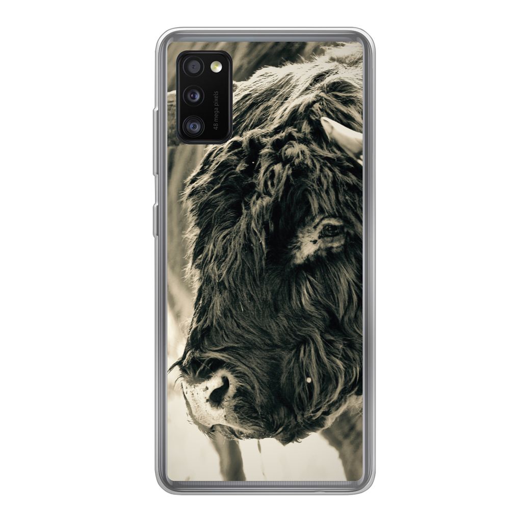 MuchoWow Handyhülle Schutzhülle Hülle für Samsung Galaxy A41 Schottischer Highlander - Schnee - Hörner Silikon Softcase Handy Hülle - Mobil...