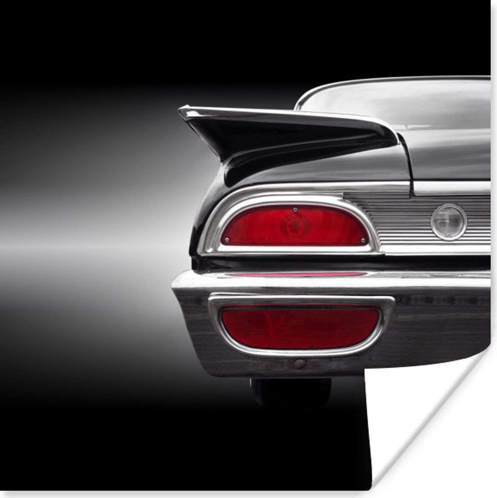 MuchoWow Poster Oldtimer - Cadillac - Stoßstange - Rückansicht eines grauen klassischen amerikanischen Autos 50x50 cm - Wohnzimmerdekoration