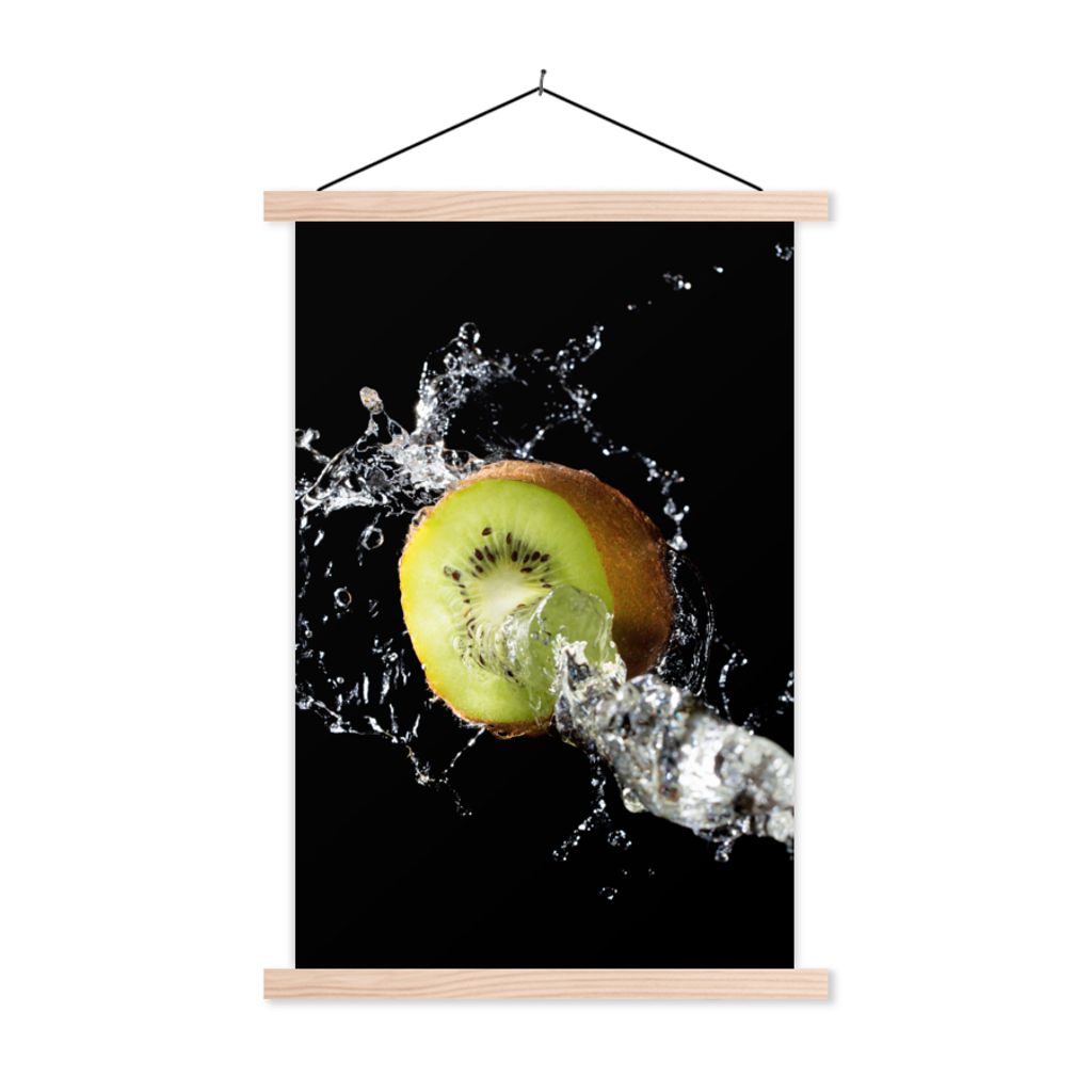 MuchoWow Textilposter Kiwi - Obst - Stillleben - Wasser - Schwarz 60x90 cm mit holzfarbenen Rahmen - Textil