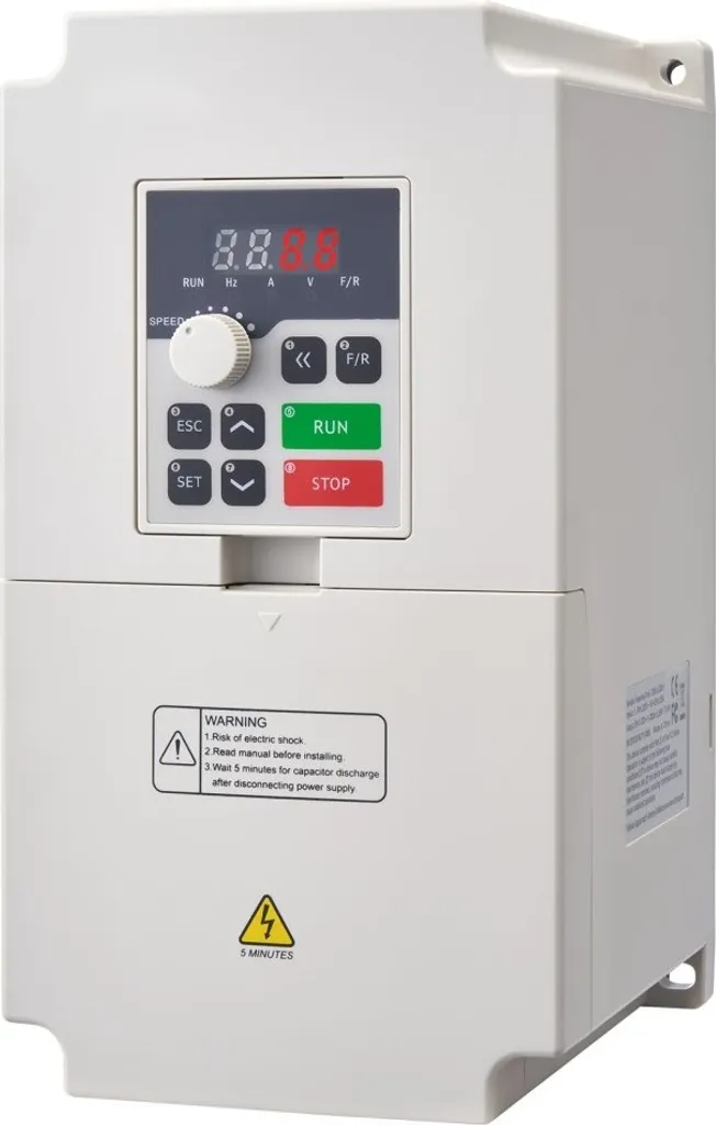 Variateur VFD Haute Performance 5.5KW 220V Triphasé avec Courant 25A