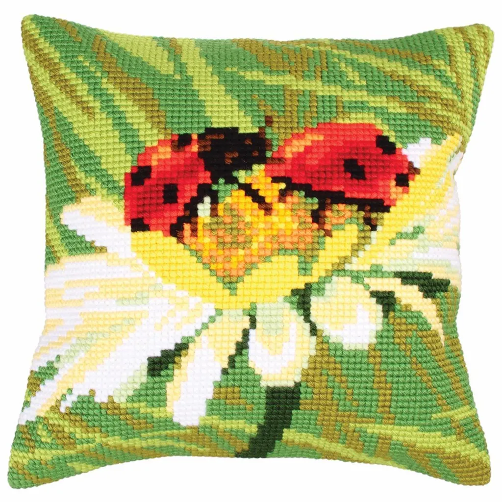 Réussir sa broderie facilement avec le kit coussin CdA 5219 40x40 cm