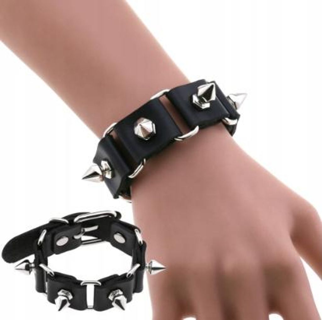 Schwarzes Lederarmband mit Nieten
