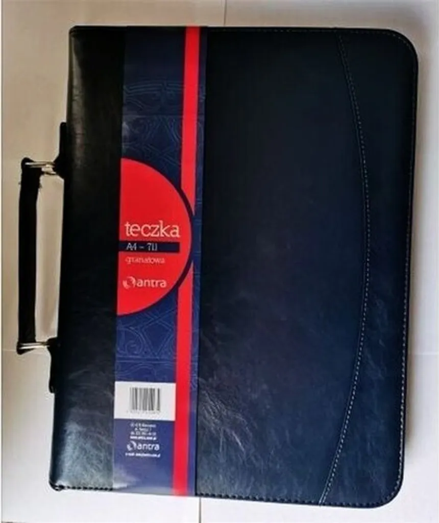 Cartella A4 711 Blu Navy con Zip: L'eccellenza per Documenti Professionali