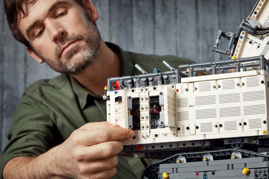 Lego Technic 42100 Liebherr R 9800 Rýpadlo Obrázok produktu 38