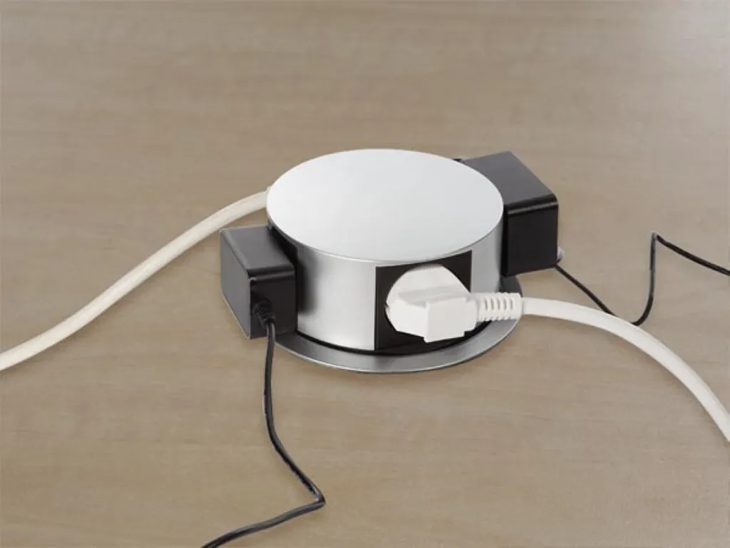 Multiprise Encastrable 4 Prises Schuko pour Optimiser votre Espace Pro - 4