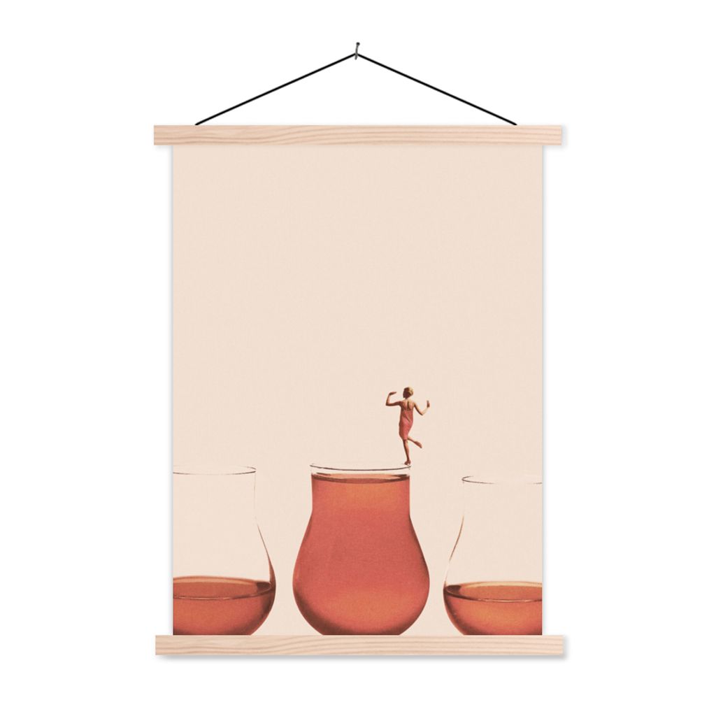 MuchoWow Textilposter Frau - Wein - Jahrgang 60x80 cm mit holzfarbenen Rahmen - Wandbild