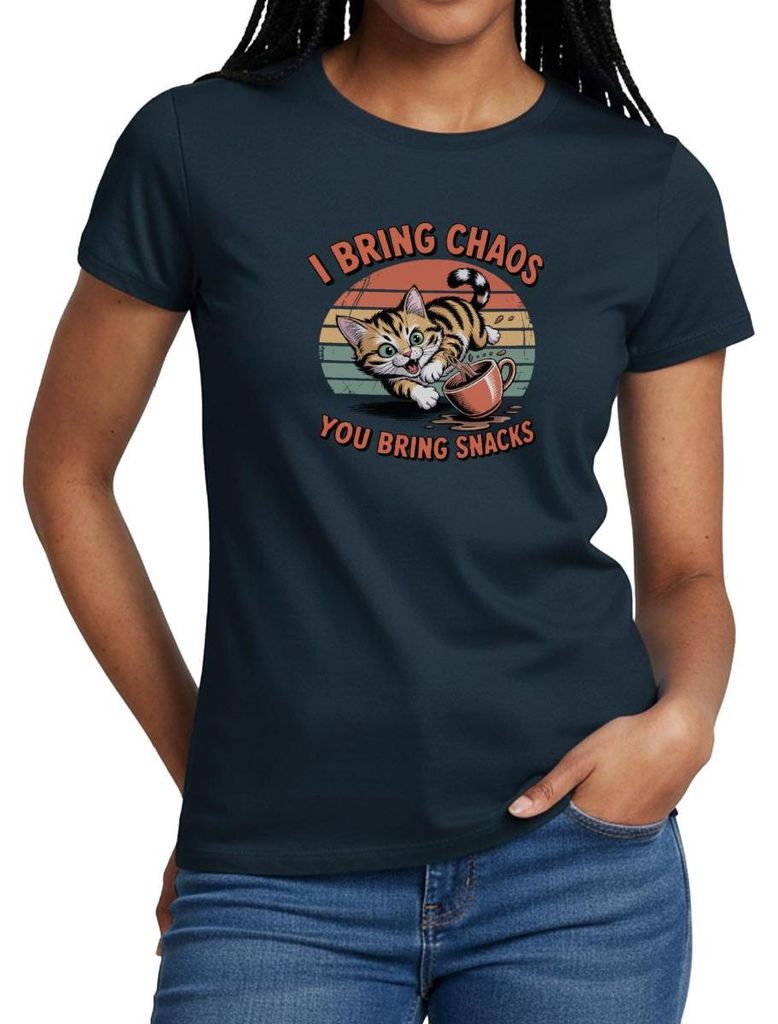 Spreadshirt I Bring Chaos You Bring Snacks | Verspielte Katze Frauen T-Shirt, S, Navy