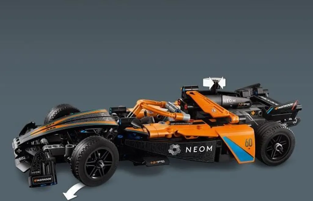 Voiture de Course McLaren Formula E LEGO Technic 42169 à Construire - 31
