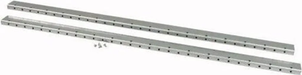 Profilé de fixation Eaton 106430 pour montage de cache avant robuste