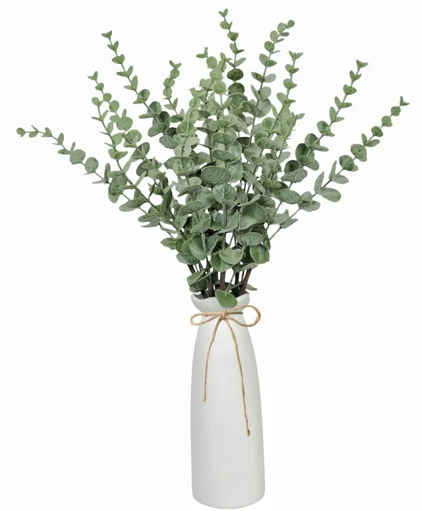 Décoration de table mariage eucalyptus artificiel avec vase blanc 45cm