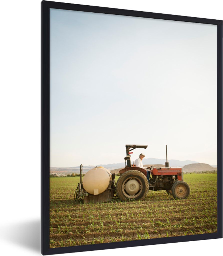 MuchoWow® Gerahmtes Poster Traktor - Landwirt - Berg 60x80 Produktbild 