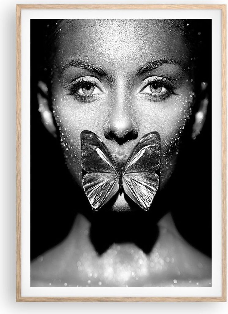 Gerahmtes Poster - Rahmen in heller Eiche - Frau Schmetterling Mund - 70x100 cm - Wand Bild - Wanddeko - Wandbilder - Kunstposter - Wandposter - Bi...