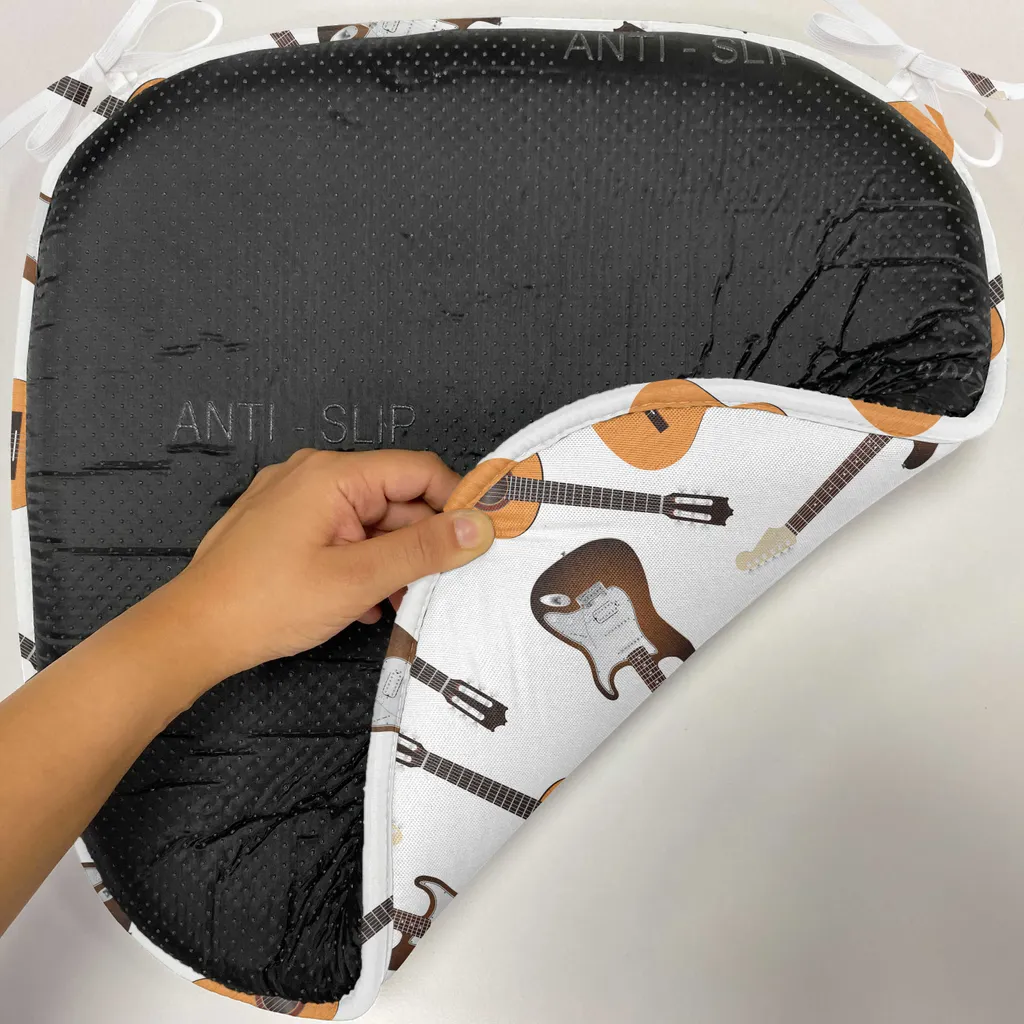 ABAKUHAUS Cuscini per sedie da sala da pranzo a forma di chitarra, strumenti realistici, cuscini decorativi impermeabili con cinturini per sedie da cucina, 40 cm x 40 cm, confezione da 12, arancione chiaro, marrone, bianco - 2