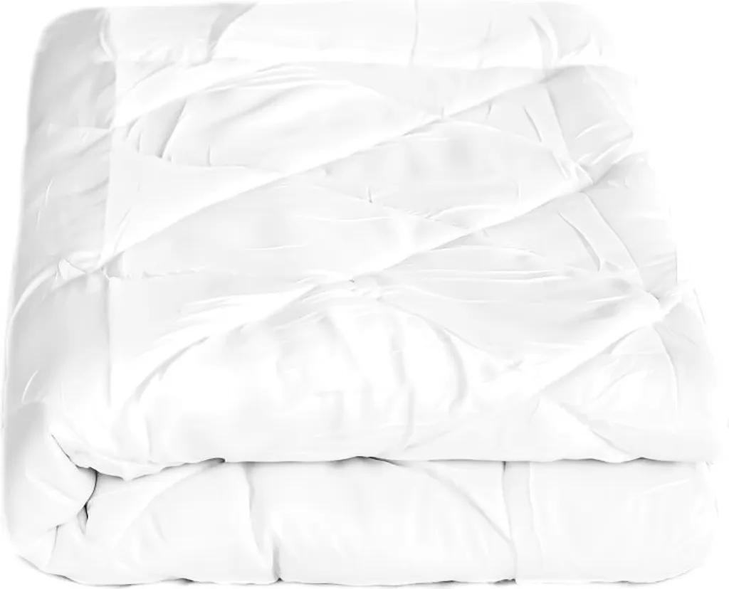 Couette d'été 240x220 cm : dormez au frais avec ce garnissage blanc