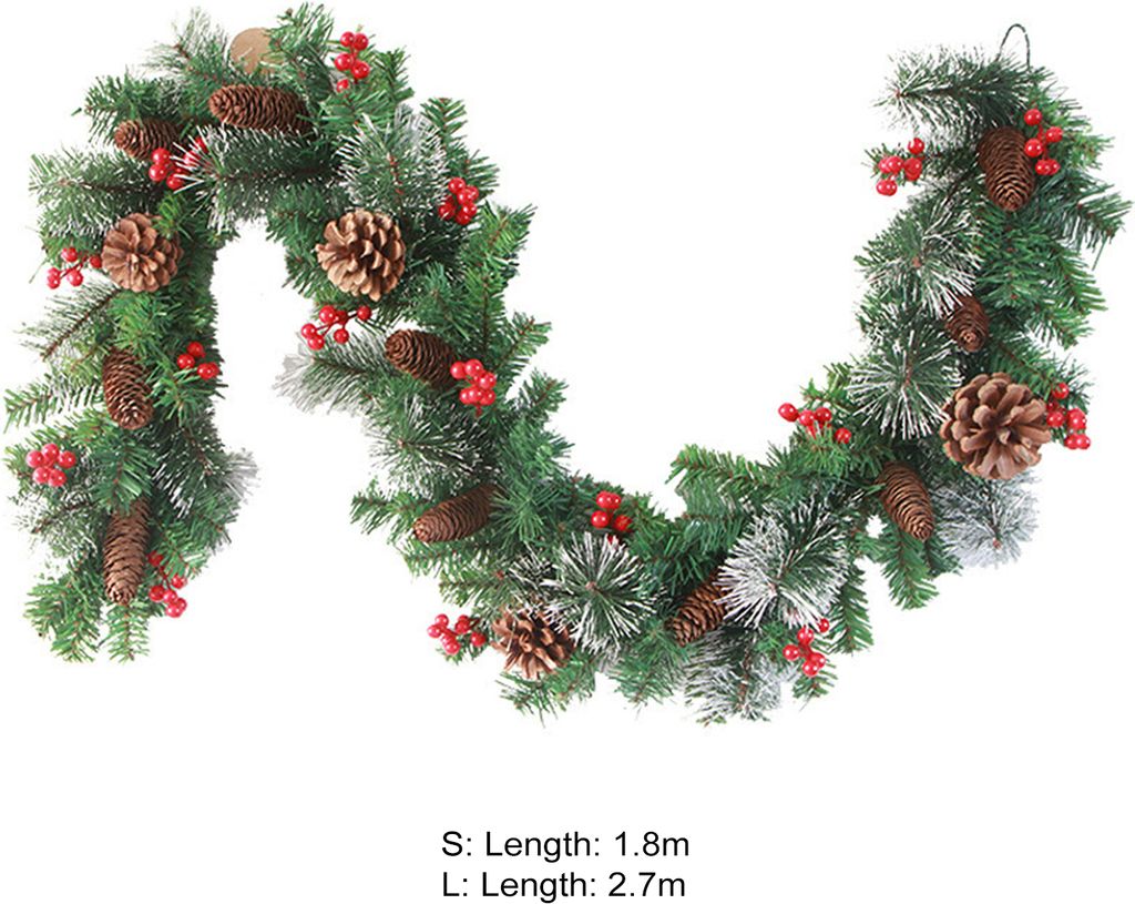 Weihnachtsgirlande, künstliche grüne Fichtengirlande mit Tannenzapfen und Beerenbüscheln für die Dekoration von Treppengeländer zu Hause