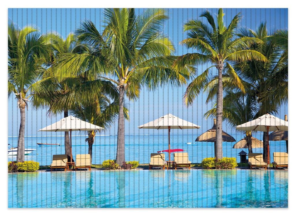 Wallario Duschmatte Antirutschmatte Badmatte Fußmatte Sonnenschirme am Südsee-Palmenstrand mit blauem Meer-Wasser, Größe ca. 70 x 50 cm