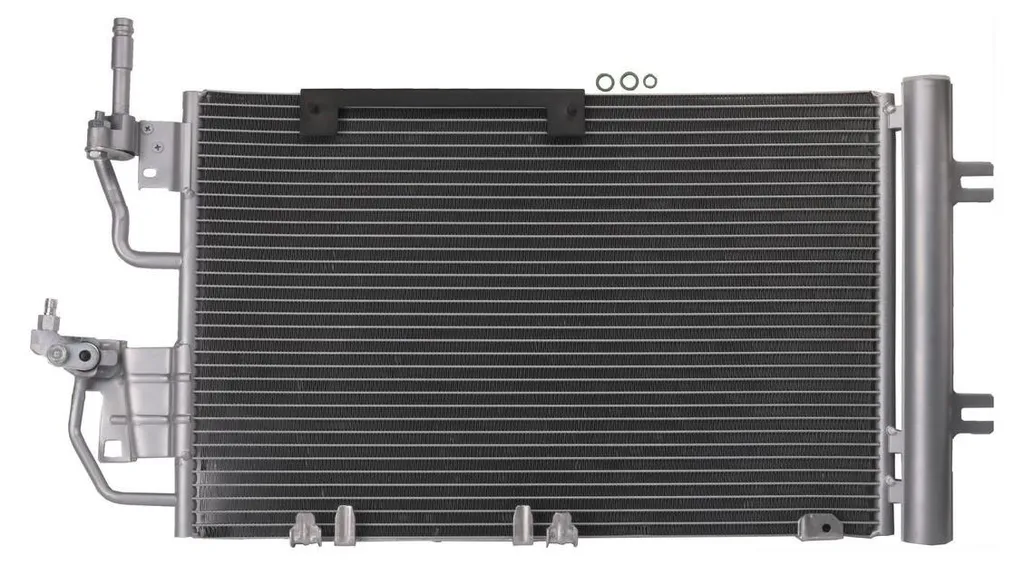 Condensateur climatisation Opel Zafira 1.9 CDTI avec bouteille déshydratante