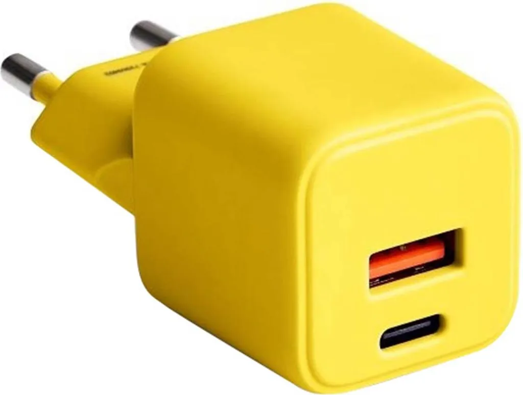 Recensione Forever COLORUM 30W: Il Caricatore USB-C GaN più Giallo di Sempre