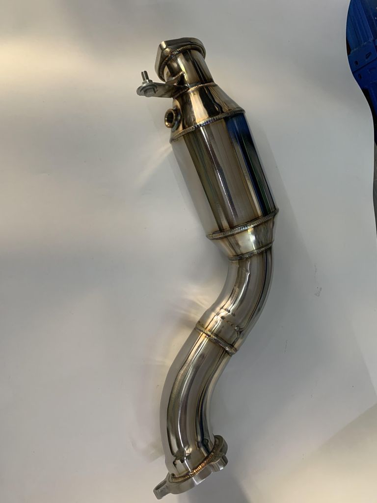 Tornado Tuning Cell Sport Downpipe mit 300 Cell Element für W204