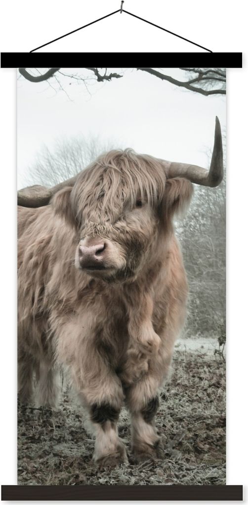 MuchoWow Textilposter Schottisches Hochlandrind - Wald - Nebel - Kuh - Tiere - Natur 90x180 cm mit schwarzem Rahmen - Dekoration Wohnzimmer