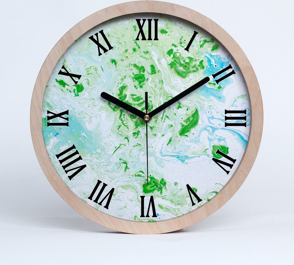 Holzuhr 25fi cm wanduhr - schwarze Spitzen - abstrakter Hintergrund