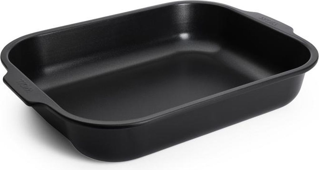 A black roasting pan is shown from a slightly elevated side angle against a white background.