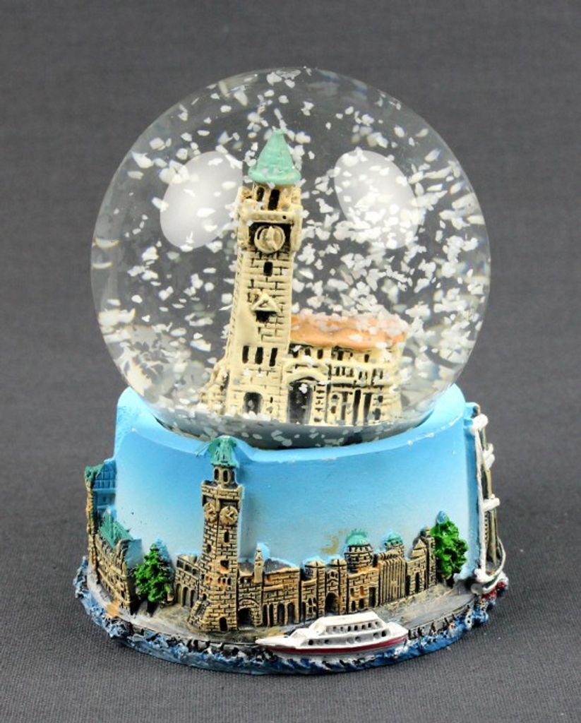 Schneekugel Michel Hamburg – Glitzerkugel Mit St.-Michaelis-Kirche Als Souvenir