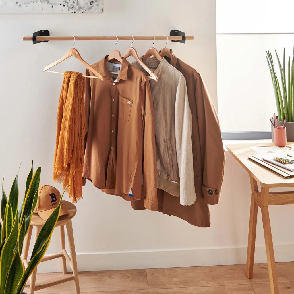Yuri Guardaroba a Muro in Legno e Metallo - Arredo Minimal Loft