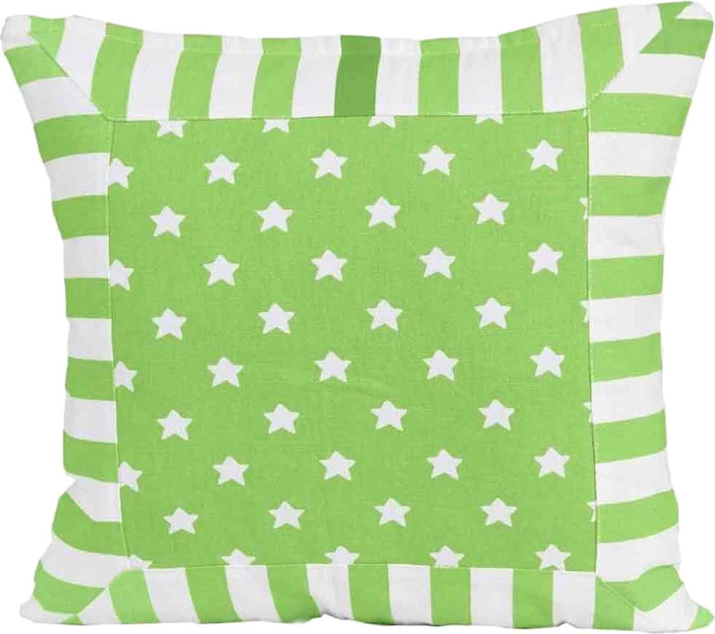 HOMESCAPES Grüner Sterne-Kissenbezug mit gestreiften Rand, 45 x 45 cm
