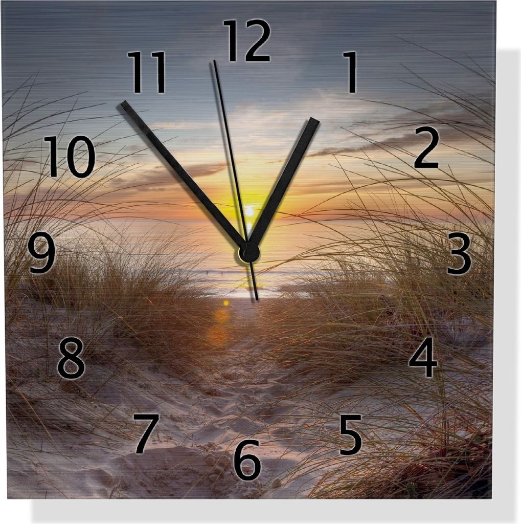 Wallario Design Wanduhr Sonnenuntergang am Strand aus Aluverbund, Größe 30 x 30 cm