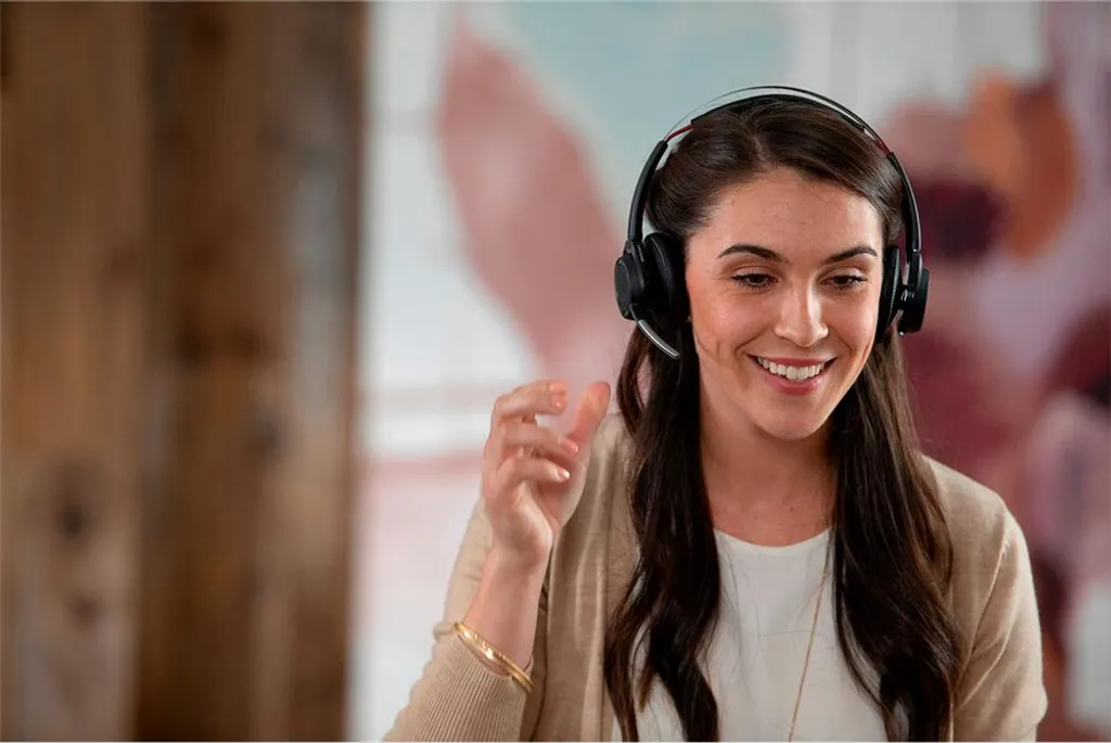 Micro-casque pro Poly Voyager Focus 2 UC idéal pour le bureau et les appels
