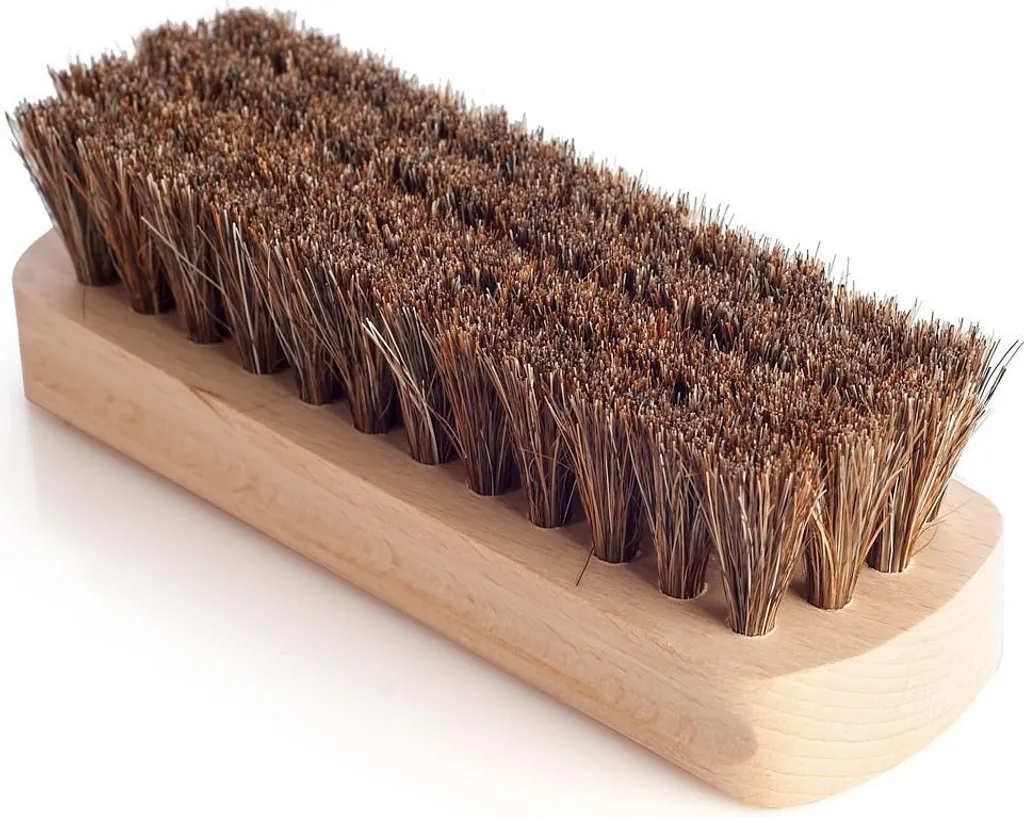 Brosse pour Cuir : Éliminer les Taches sans Abîmer avec Crin de Cheval