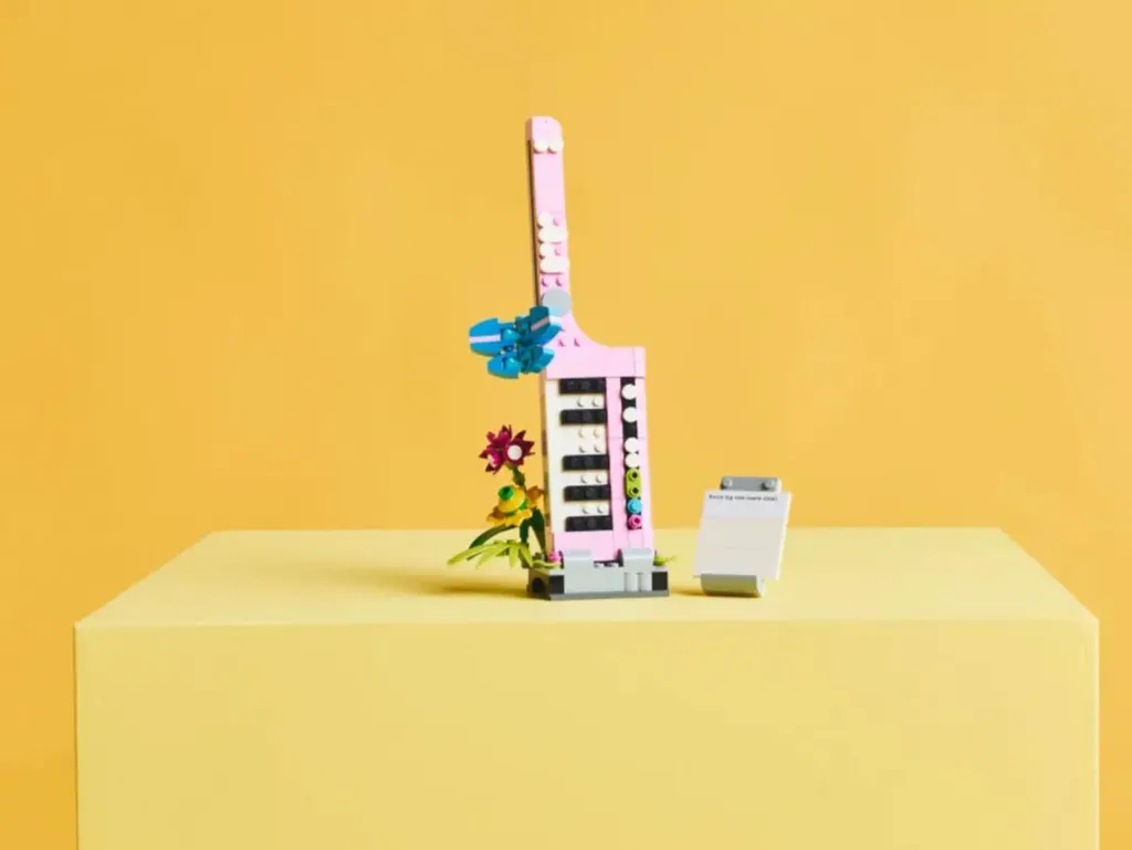Machine à écrire LEGO Creator 31169 avec fleurs, objet de collection rétro - 34