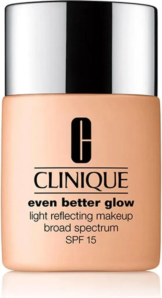Clinique Even Better Glow Trucco che riflette la luce SPF15 - 9