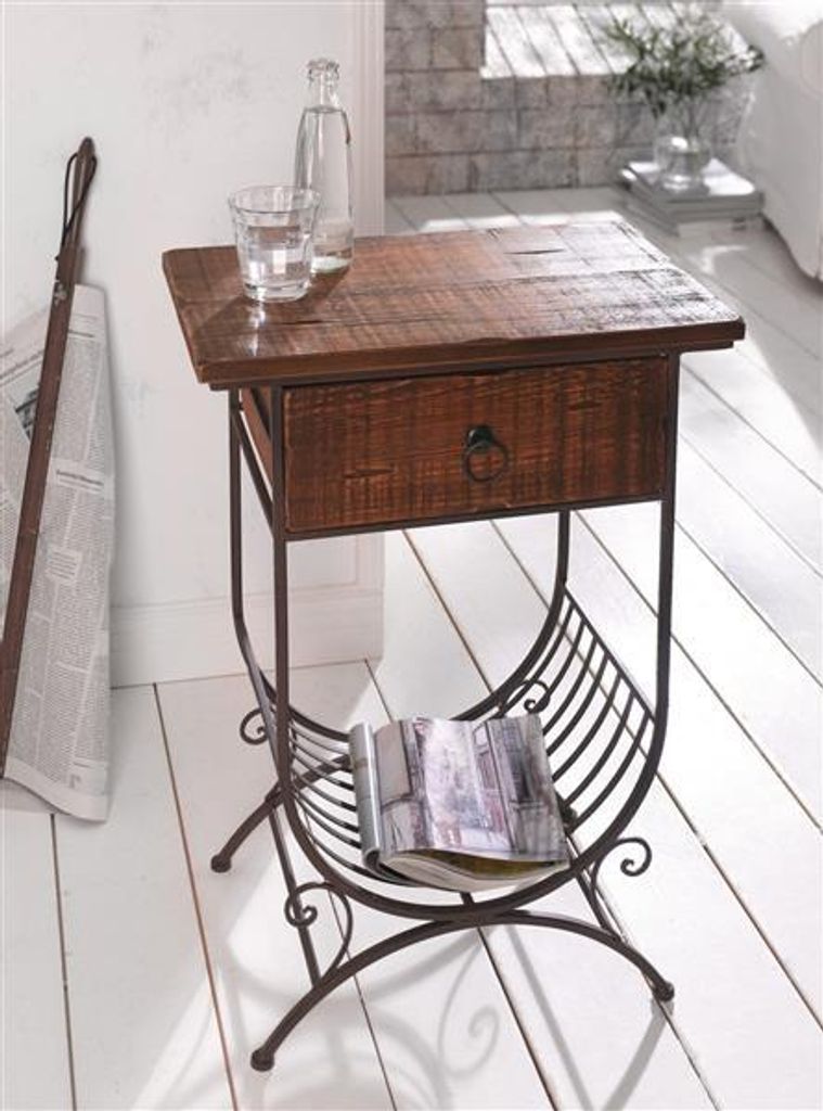 Beistelltisch "Country-Style" aus Holz & Metall, braun, im Produktbild 