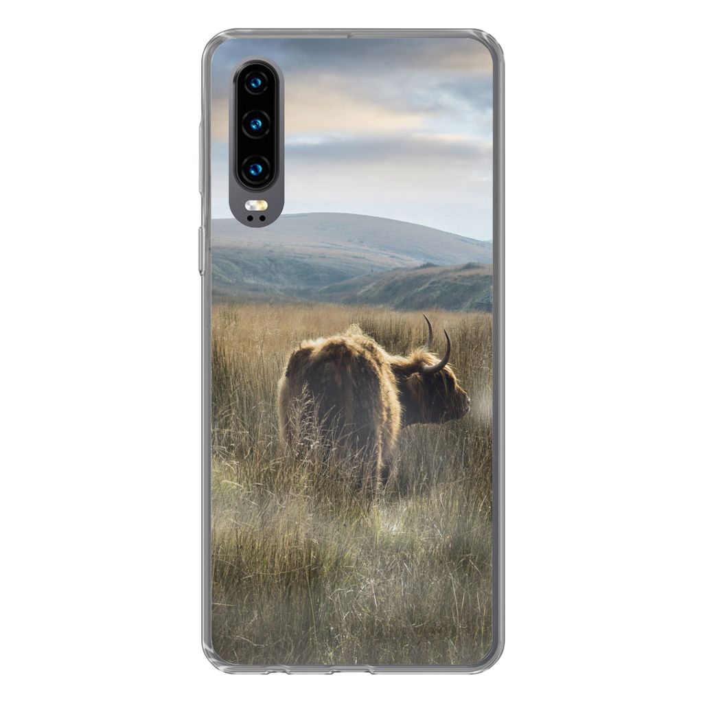 MuchoWow Handyhülle Schutzhülle Hülle für Huawei P30 Schottische Highlander - Nebel - Gras Silikon Softcase Handy Hülle - Kartenbesitzer