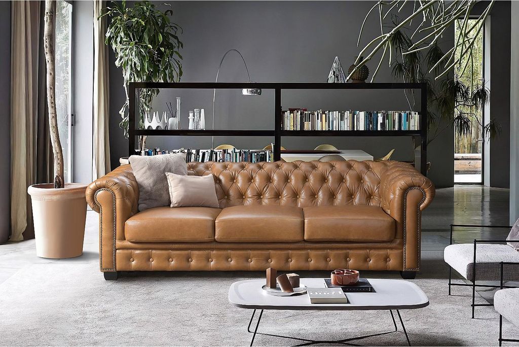 BRENTON 4-Sitzer-Sofa im Chesterfield-Stil aus 100% Büffelleder - Farbe vintage caramel