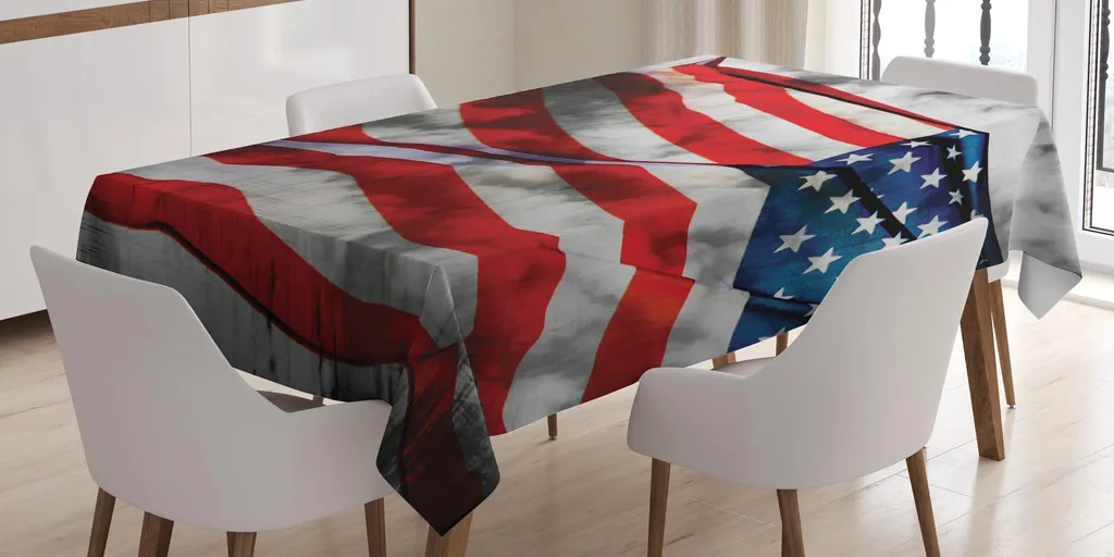 ABAKUHAUS Tovaglia con bandiera americana, bandiera nel cielo su nebbia nuvolosa - Simbolo nazionale che mostra con orgoglio il patrimonio, 140 x 200 cm, blu grigio rosso