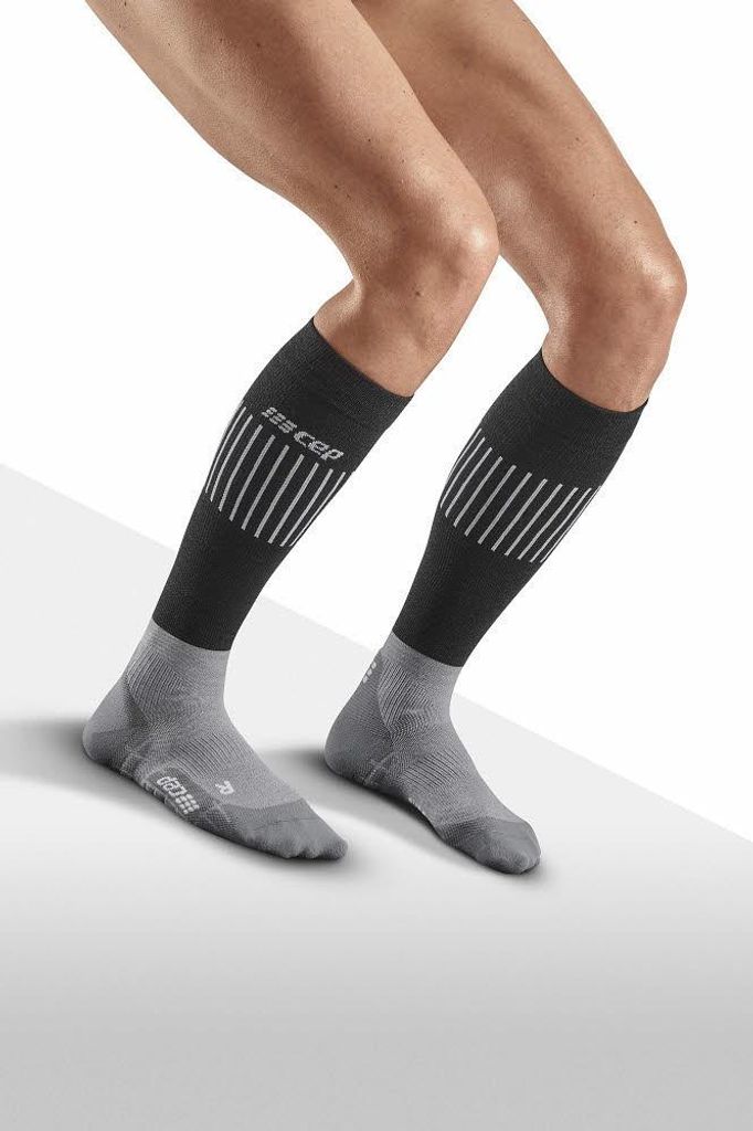 cep ULTRALIGHT SOCKS SKIING WOMEN Damen Skisocken Kompression schwarz 3
