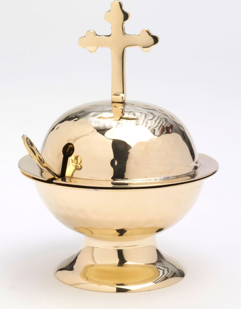 Schiffchen mit Kreuz u.Löffel H16 cm, Messing, gold, fein gehämmert, wird mit Löffel geliefert