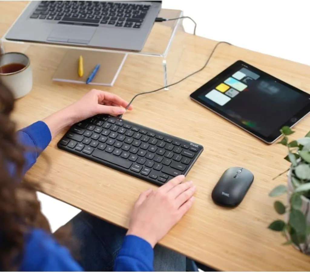Pack Trust Lyra WL Clavier Souris Multi-dispositif Sans Fil Rechargeable - 7