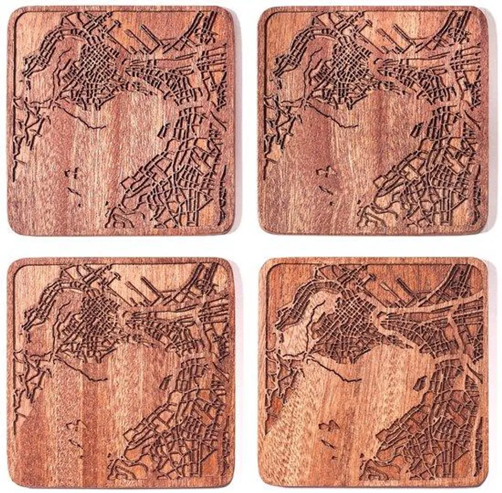 Set de couverts en bois gravé avec plan de ville, 4 pièces artisanales