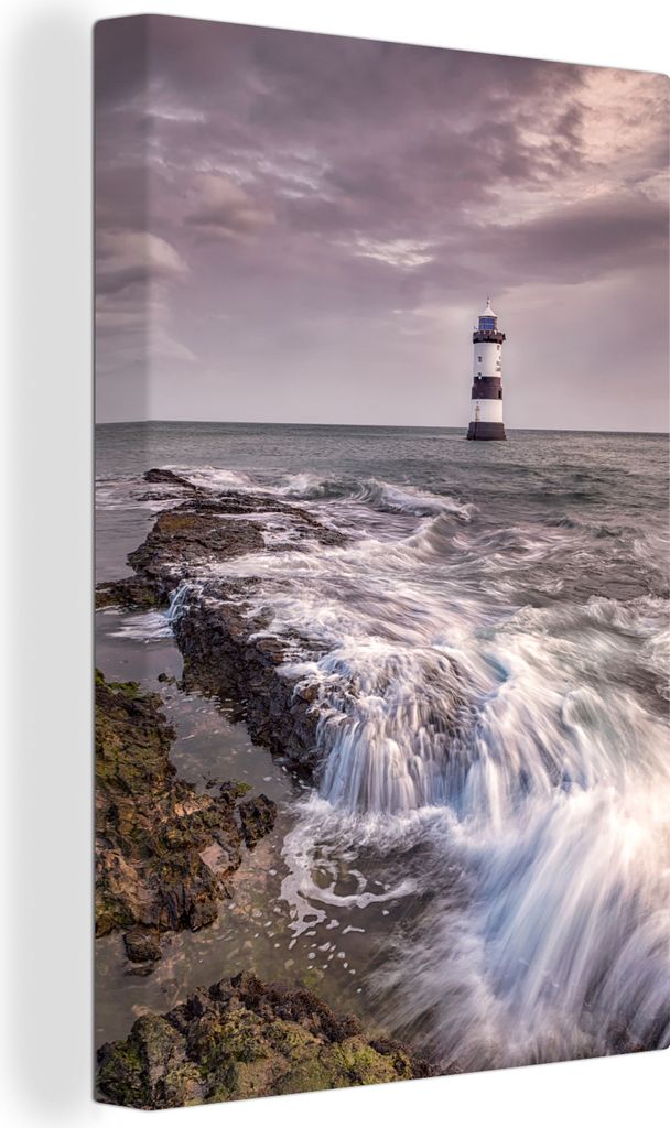 OneMillionCanvasses - Leinwandbilder - 90x140 cm, Penmon Poin Leuchtturm aus Felsen mit fließendem Wasser am Meer, Wales, UK, Wandbilder Kunstdr...