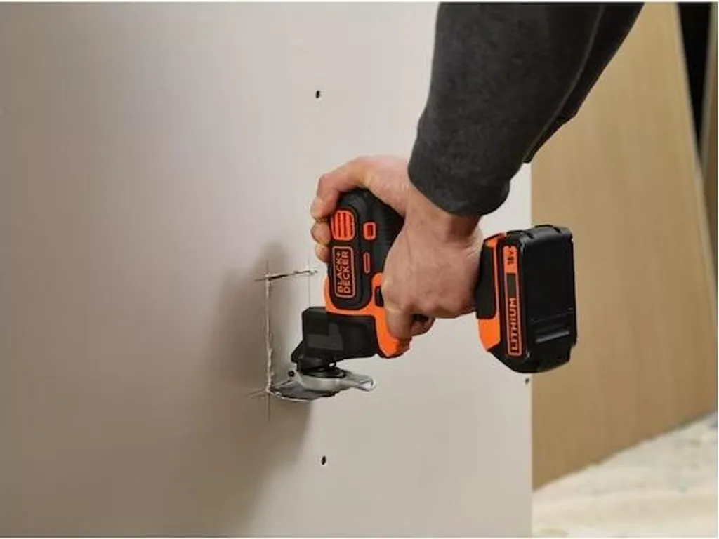 Perceuse multi-tête 18V MULTIEVO BLACK+DECKER système interchangeable